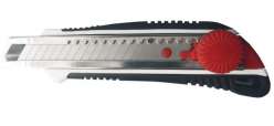 Нож 18мм со сменными лезвиями обрезиненный винт фиксатор Монтажник